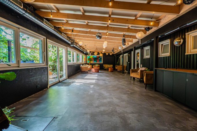 ORANGERIE + KAMINZIMMER ORANGERIE + KAMINZIMMER